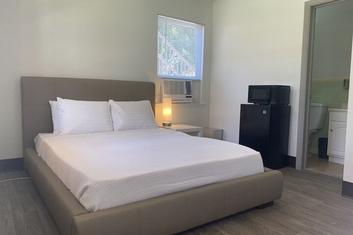 Room 74 of 81
