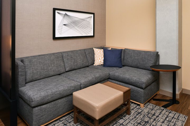 Room 7 of 42
