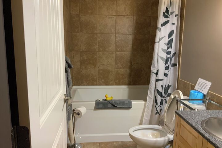 Room 10 of 38