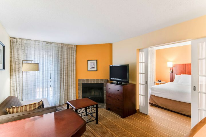 Room 22 of 40