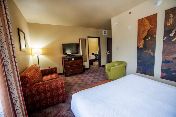 Room 19 of 35