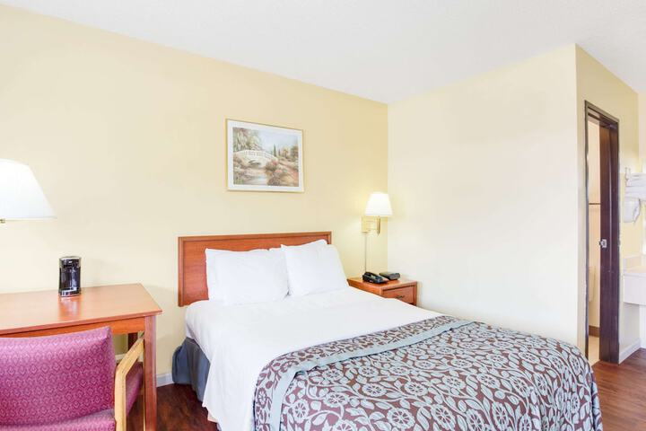 Room 10 of 13