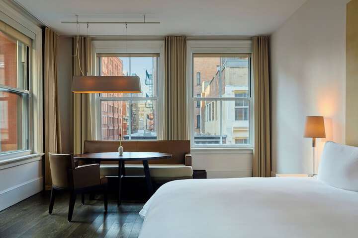 Room 15 of 32