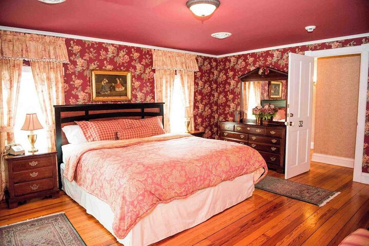 Springside Inn