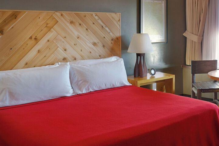 High Peaks Resort