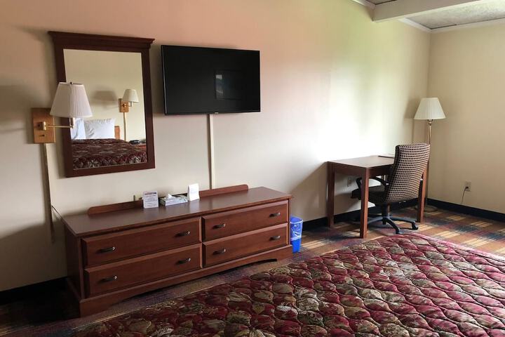 Red Carpet Inn North Syracuse