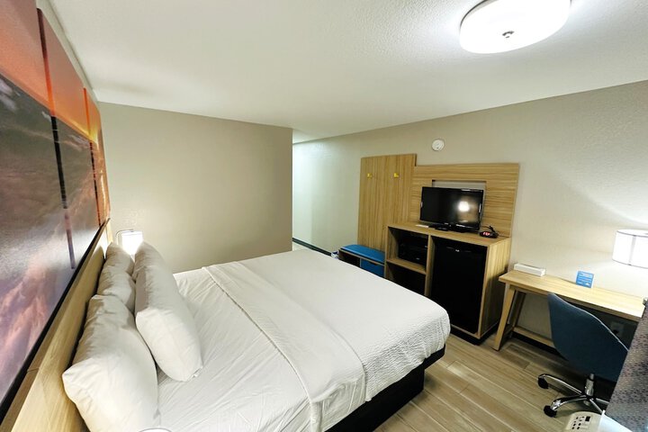 Room 20 of 24