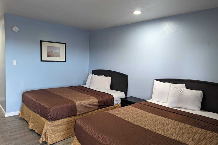 Room 33 of 44