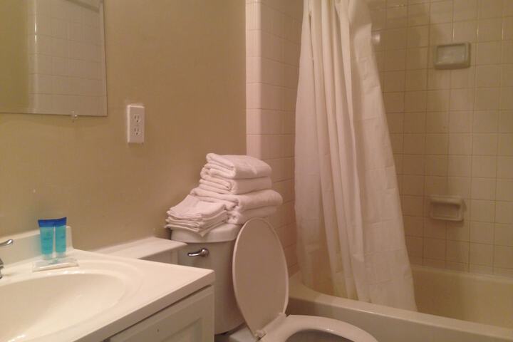 Room 12 of 17