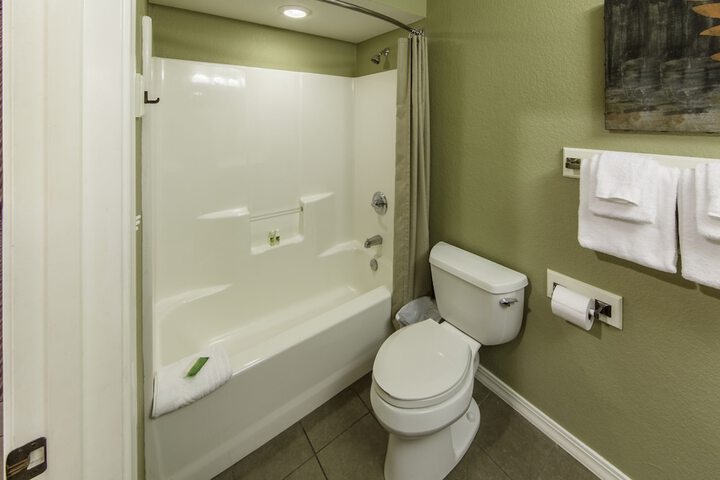 Room 42 of 117