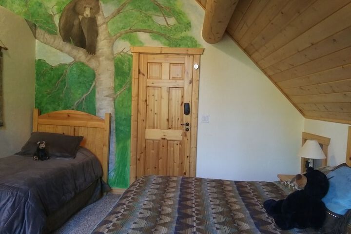 The Hideaway Lodge