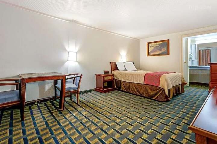 Hilliard Motor Lodge