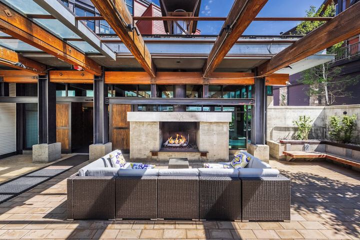 Terrace/Patio 51 of 57
