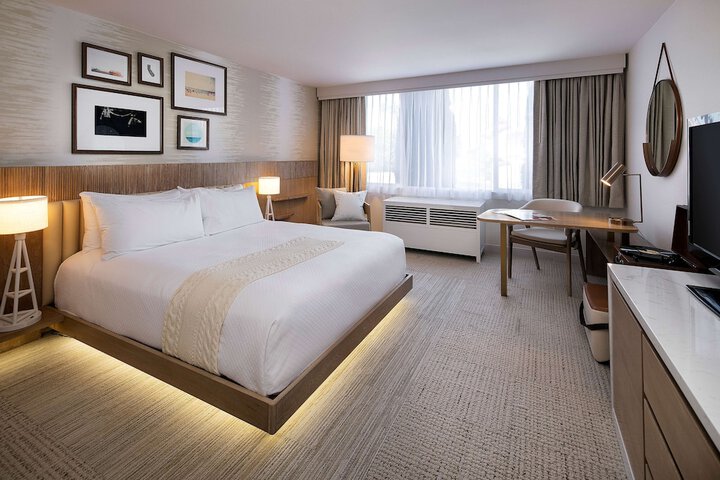 Belamar Hotel Manhattan Beach Tapestry Collection by Hilton