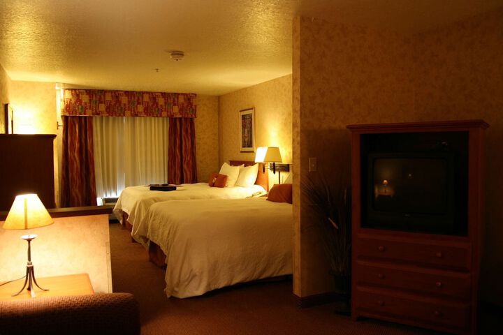 Room 15 of 52