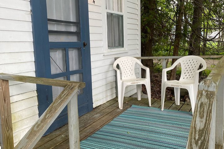 High Tide Inn