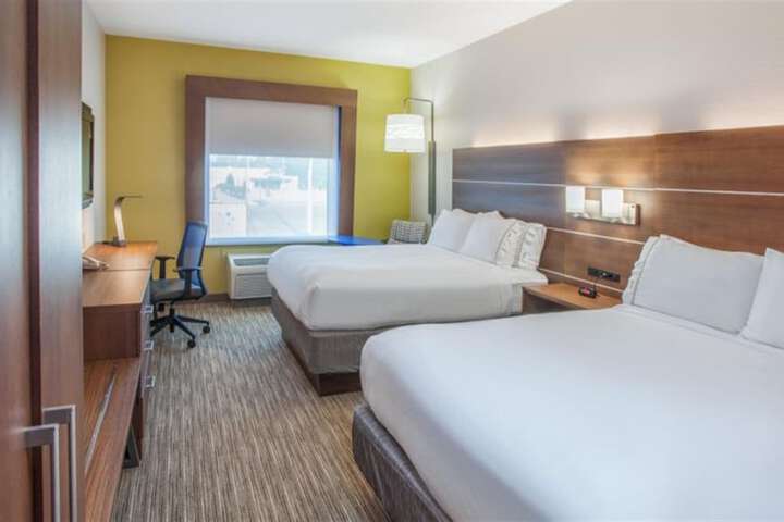 Room 43 of 81