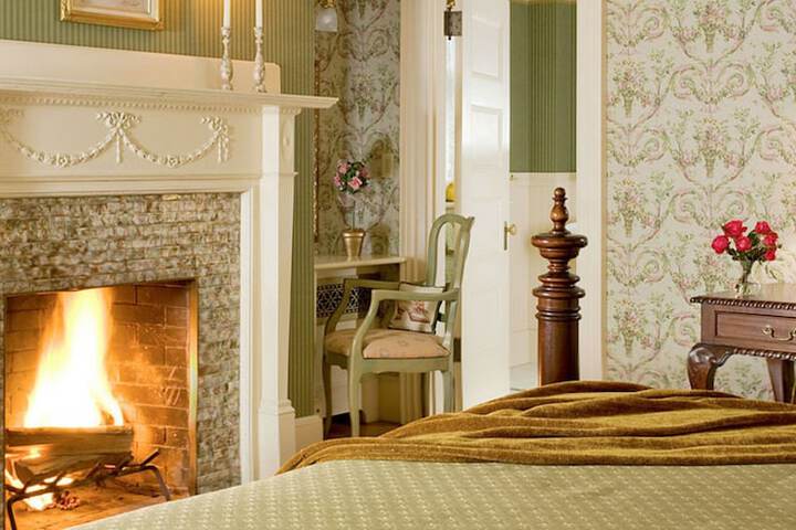 Berry Manor Inn