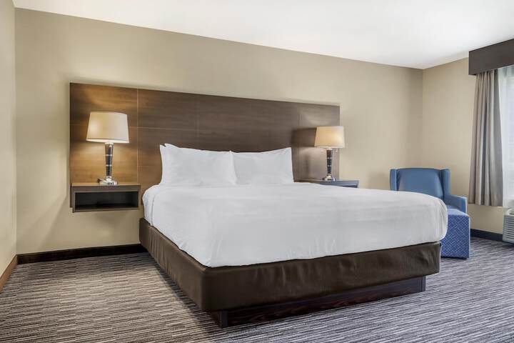 Best Western Plus Saint John Hotel & Suites