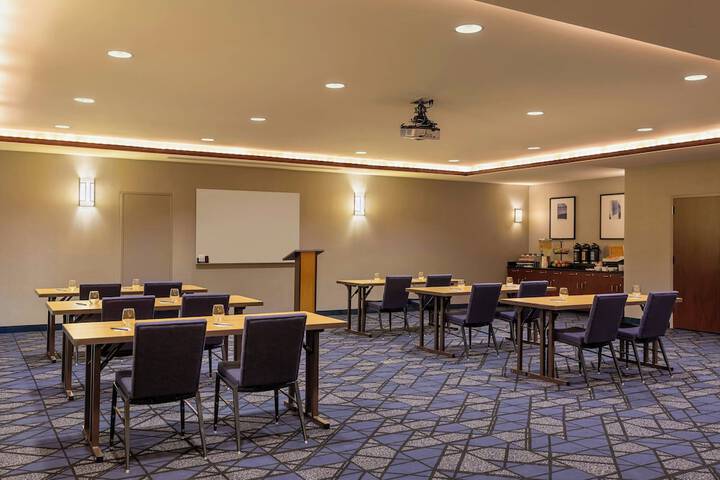 Courtyard by Marriott Madison West Middleton