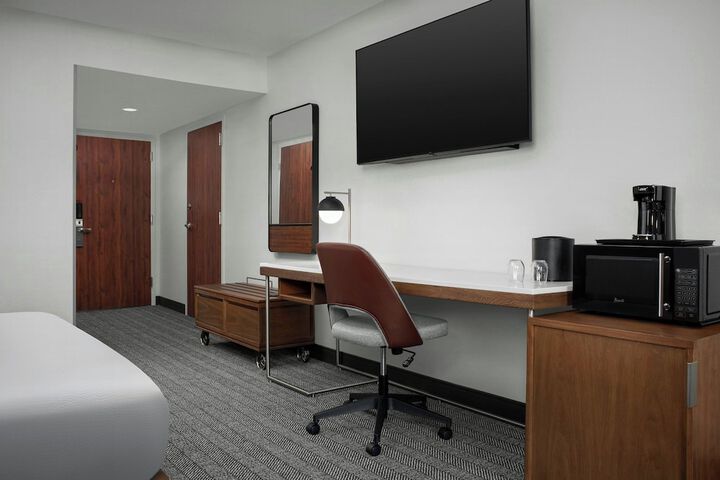 Courtyard by Marriott Bloomington