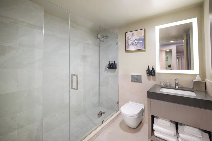 Hotel Indigo Long Island - East End by IHG