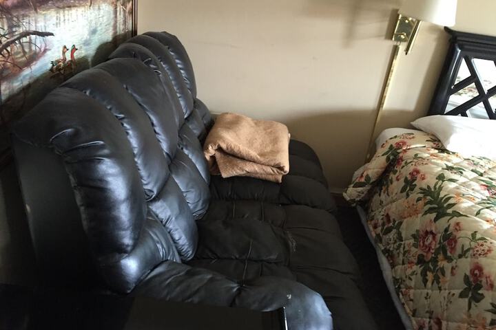 Room 20 of 33