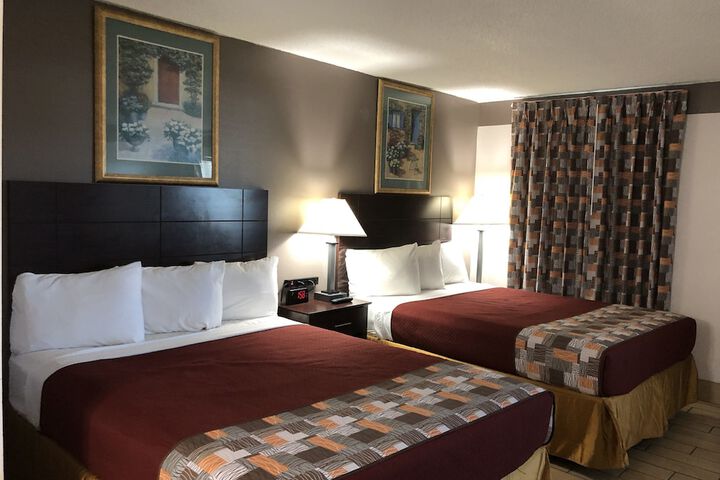 Room 21 of 38