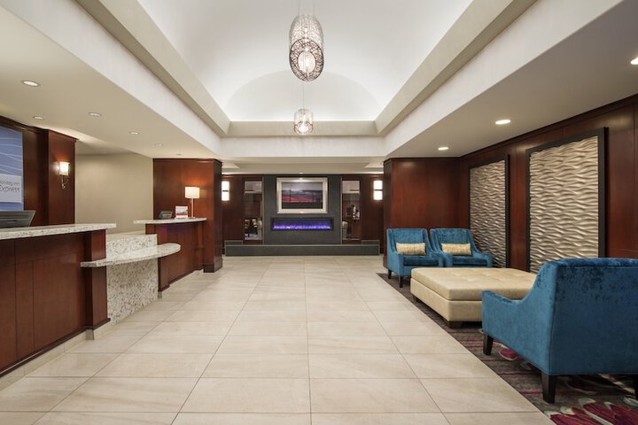 Holiday Inn Express & Suites Sherwood Park-Edmonton Area by IHG