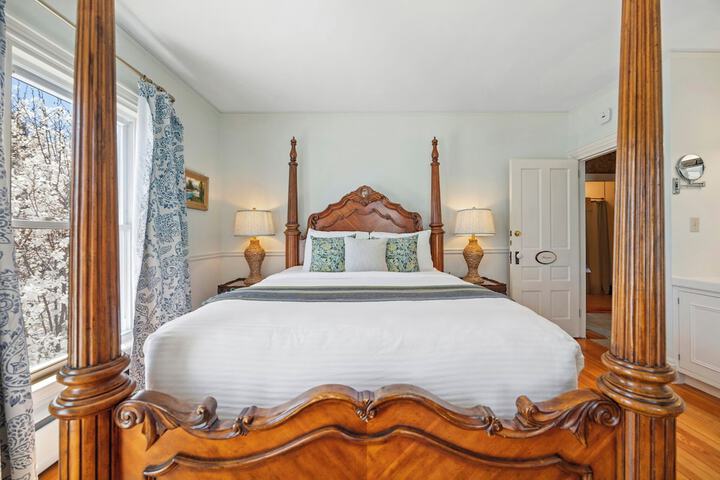 Hartstone Inn