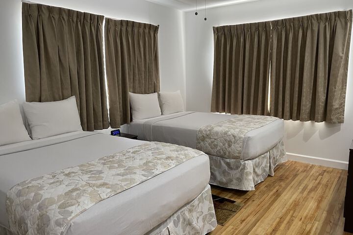 Room 93 of 130