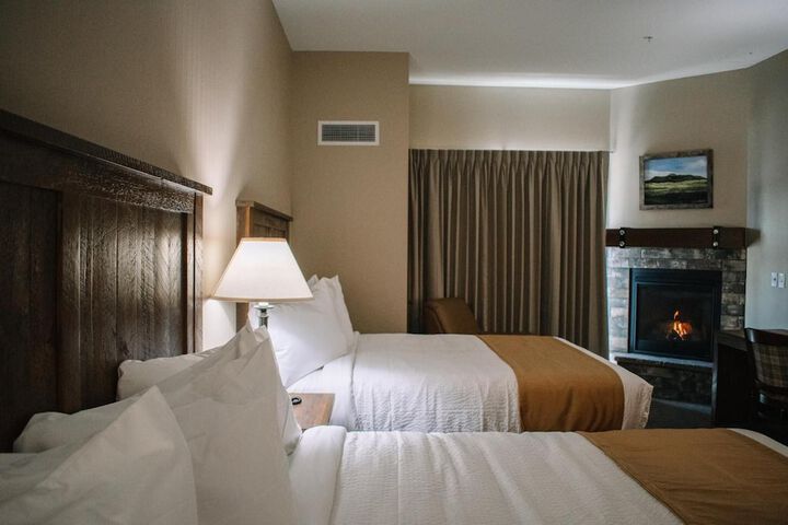 Room 32 of 51