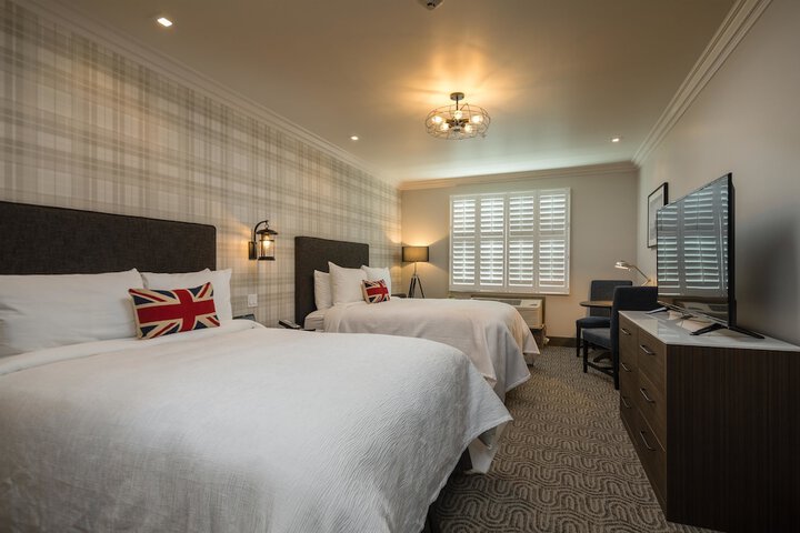 Room 10 of 29