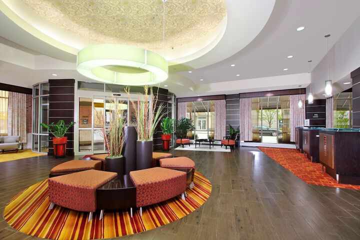 Hampton Inn & Suites Columbus-Downtown