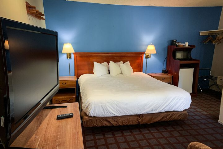 Room 21 of 28