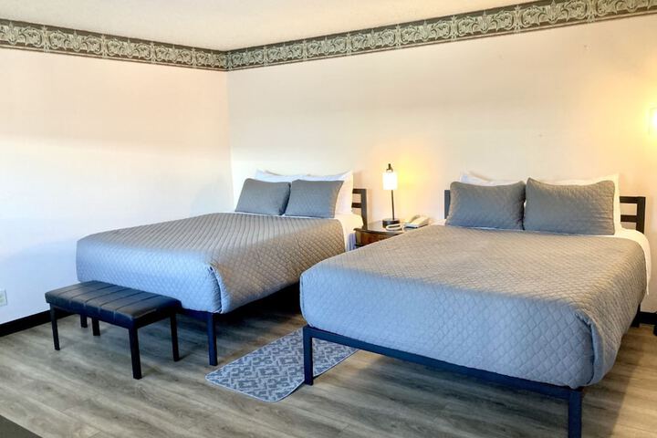 Room 18 of 125