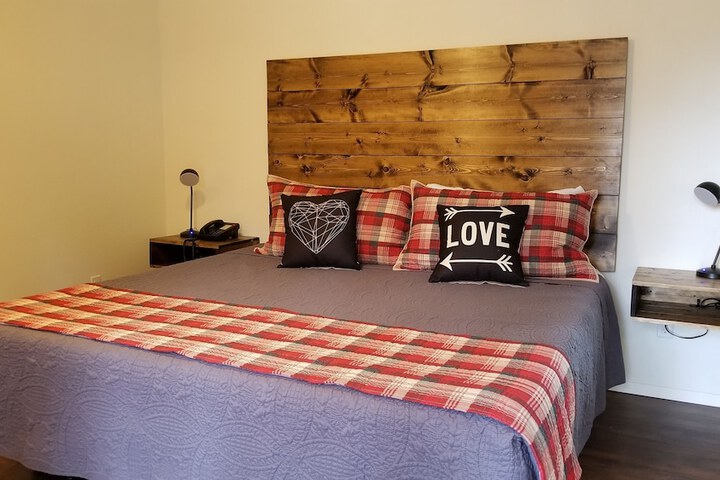 Room 129 of 235