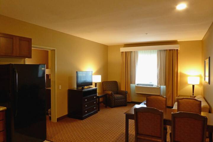 Room 26 of 76