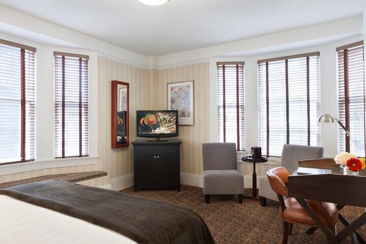 Room 21 of 50