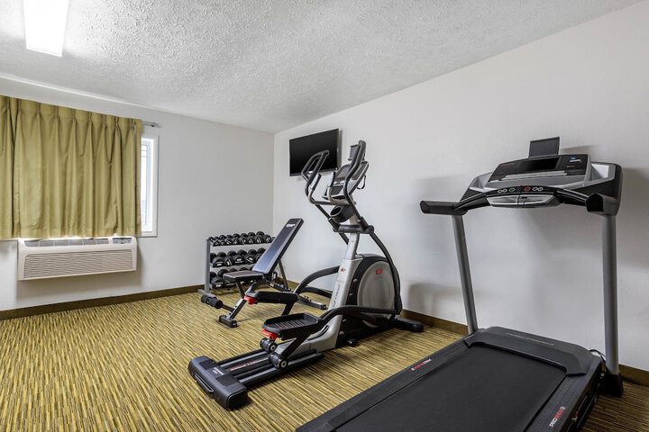 Quality Inn Coraopolis - Pittsburgh Airport