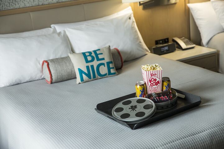 Room 44 of 64