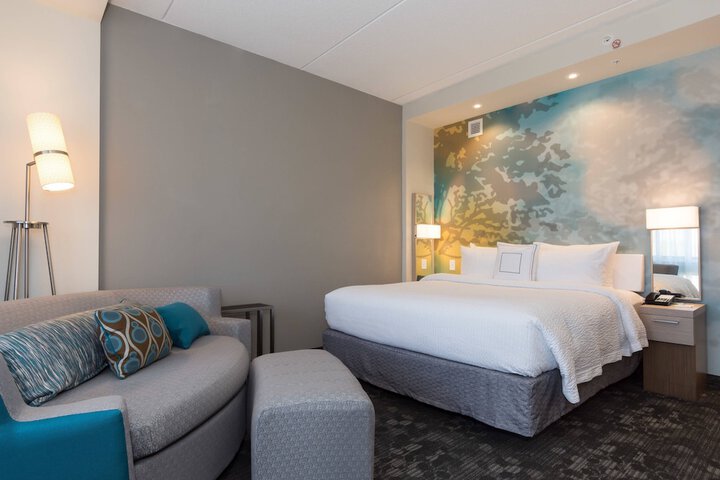 Room 6 of 24