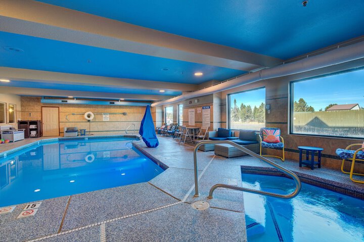 Pool 24 of 215