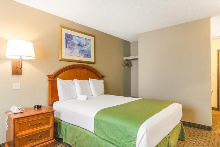 Room 14 of 26