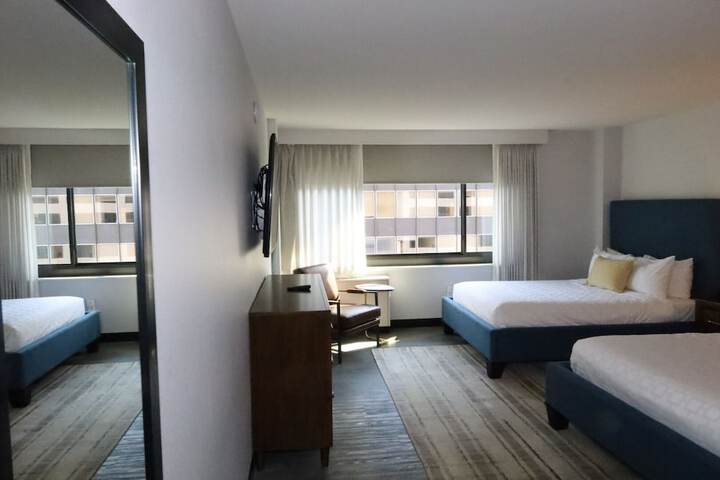 Room 11 of 36