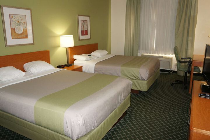 Room 40 of 53
