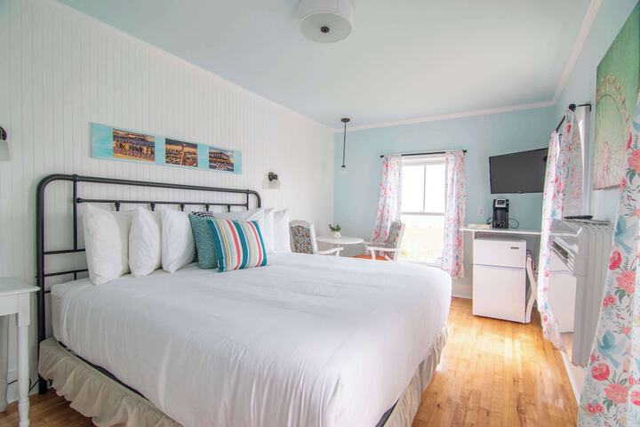 Ocean House Hotel & Motel