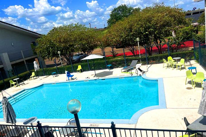 Pool 4 of 62
