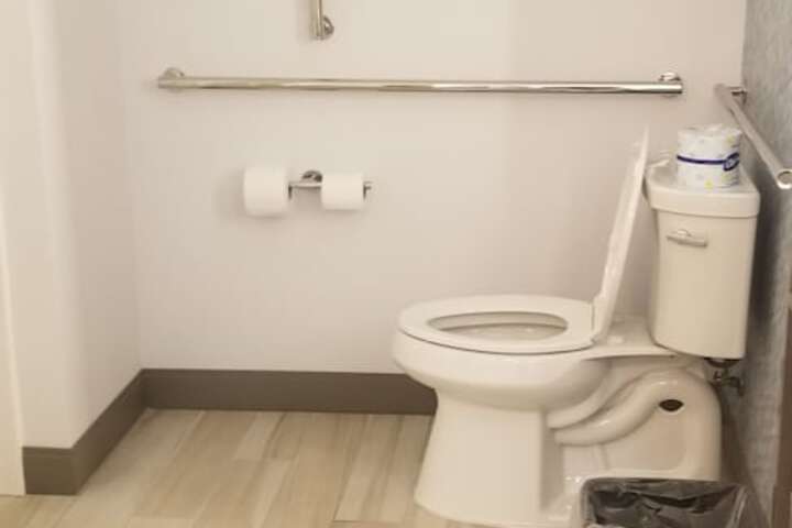 Room 26 of 110