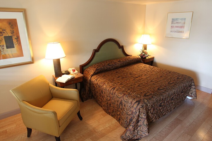 Room 27 of 50